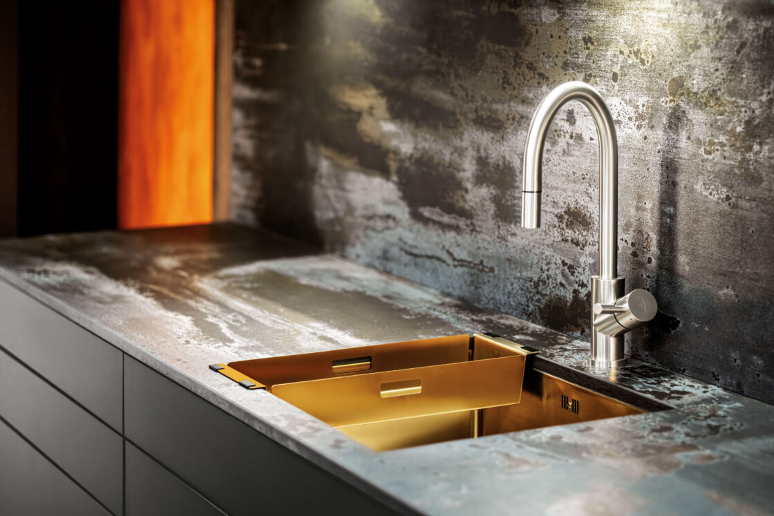 Goldene Akzente in der Küche – Trend oder zeitlos?